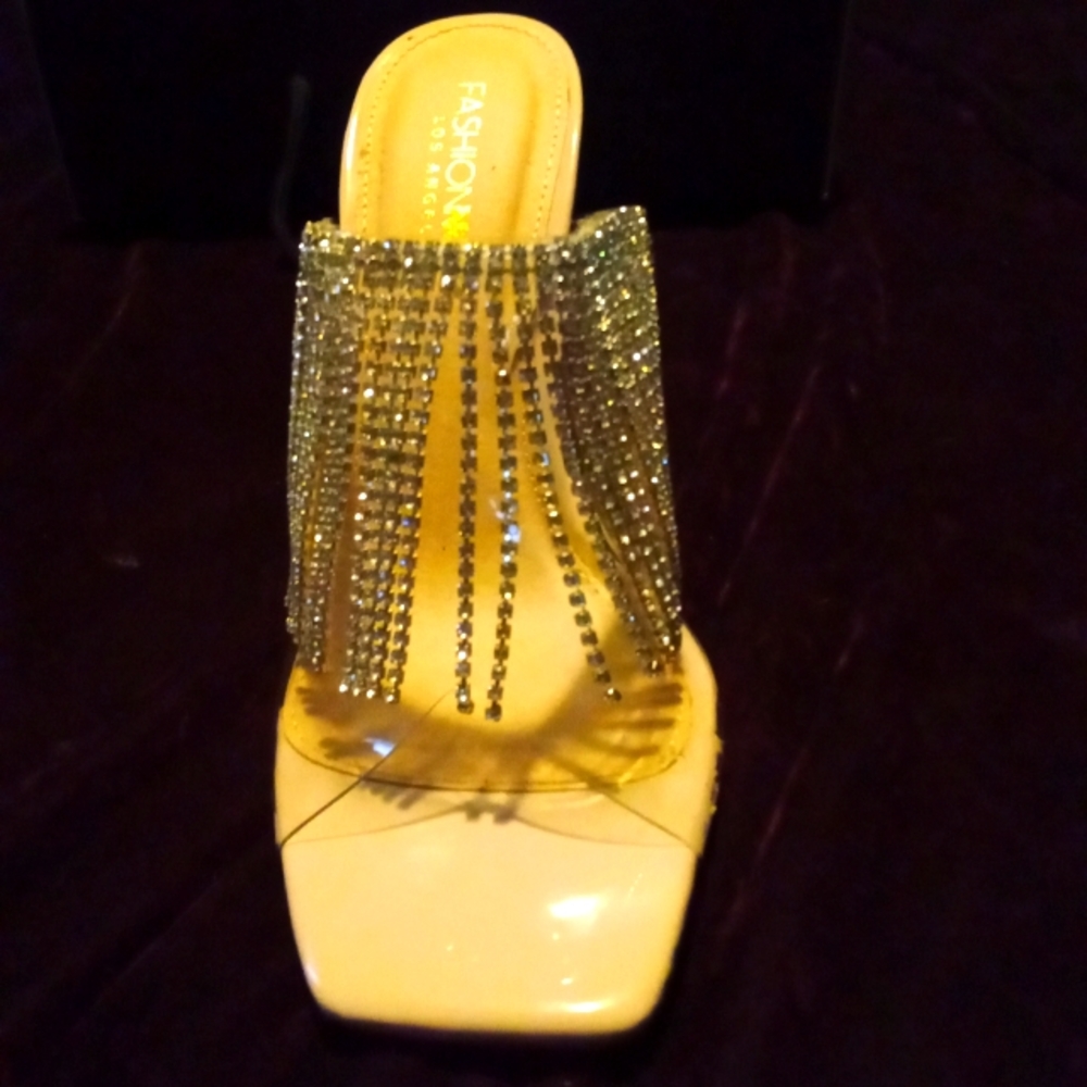 Size 7.5W, nude and rhinestone fringe, 4inch slipper heels